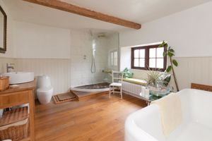 Bathroom - click for photo gallery